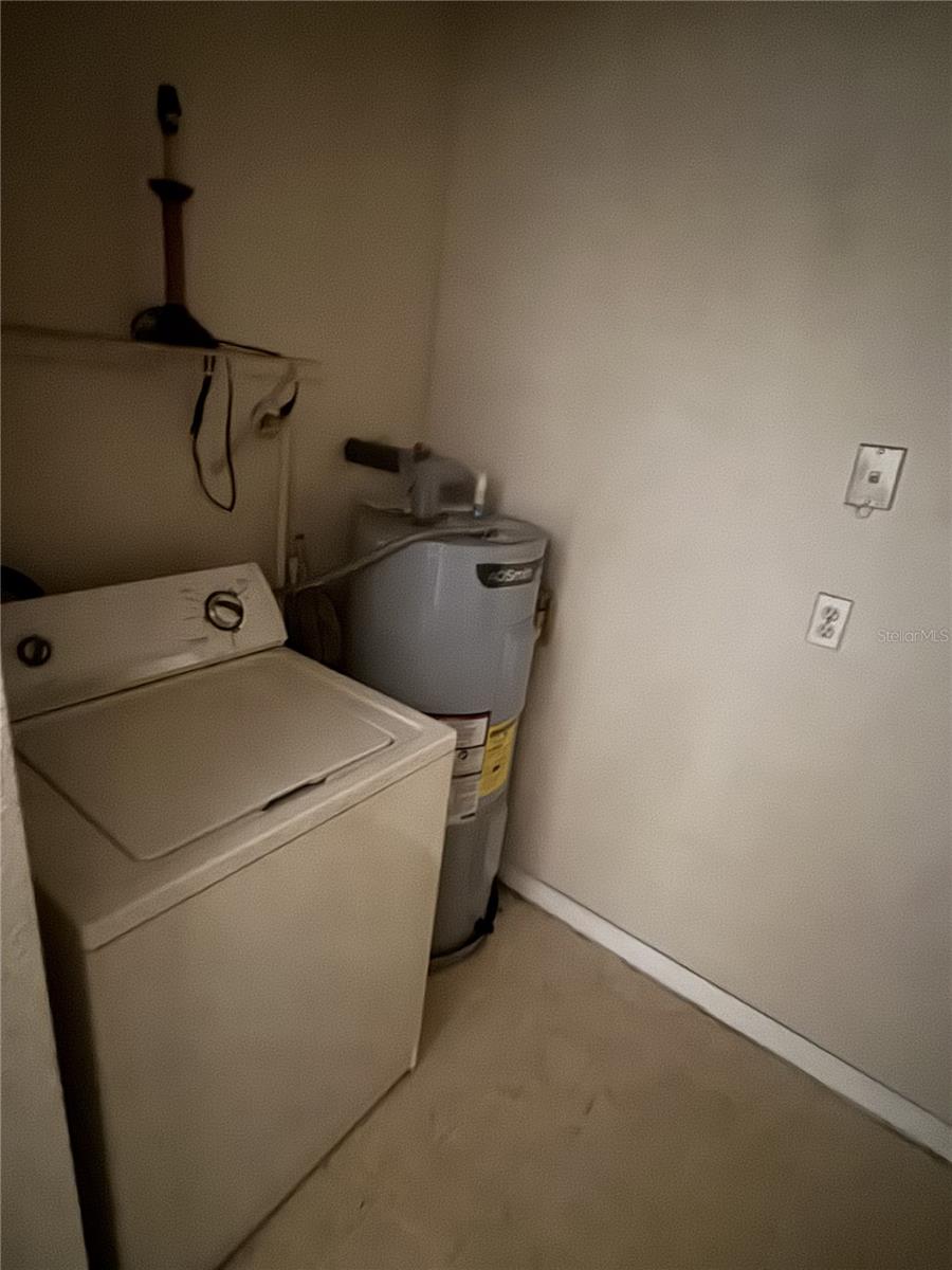 VISCONTI WEST CONDO - Residential