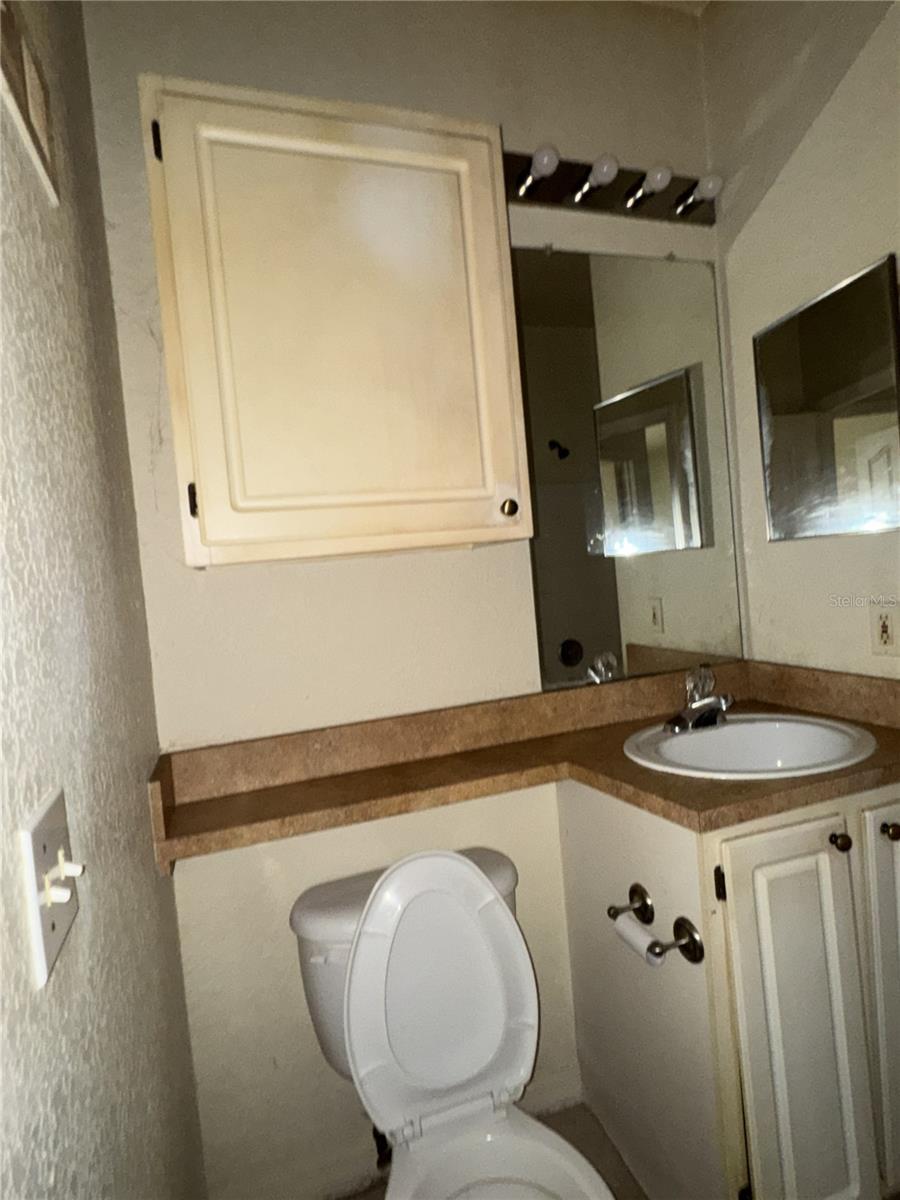 VISCONTI WEST CONDO - Residential
