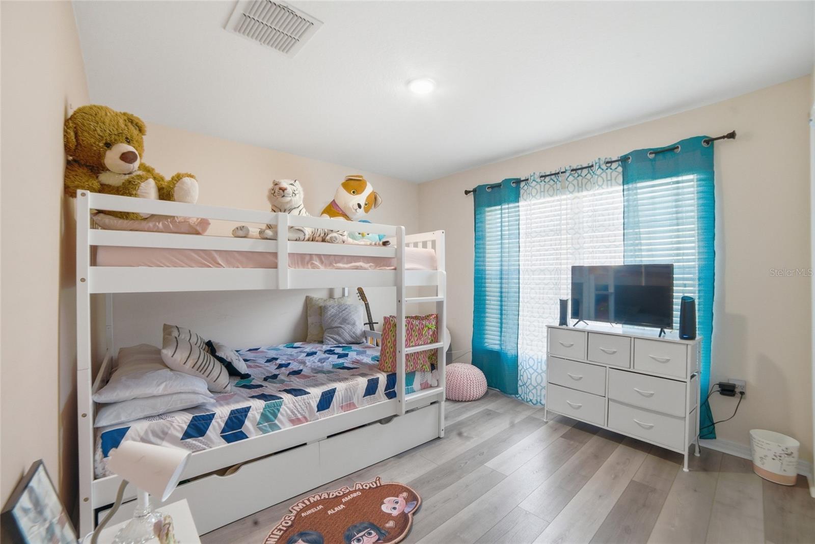 COBBLESTONE LANDING TWNHMS CONDO - Residential