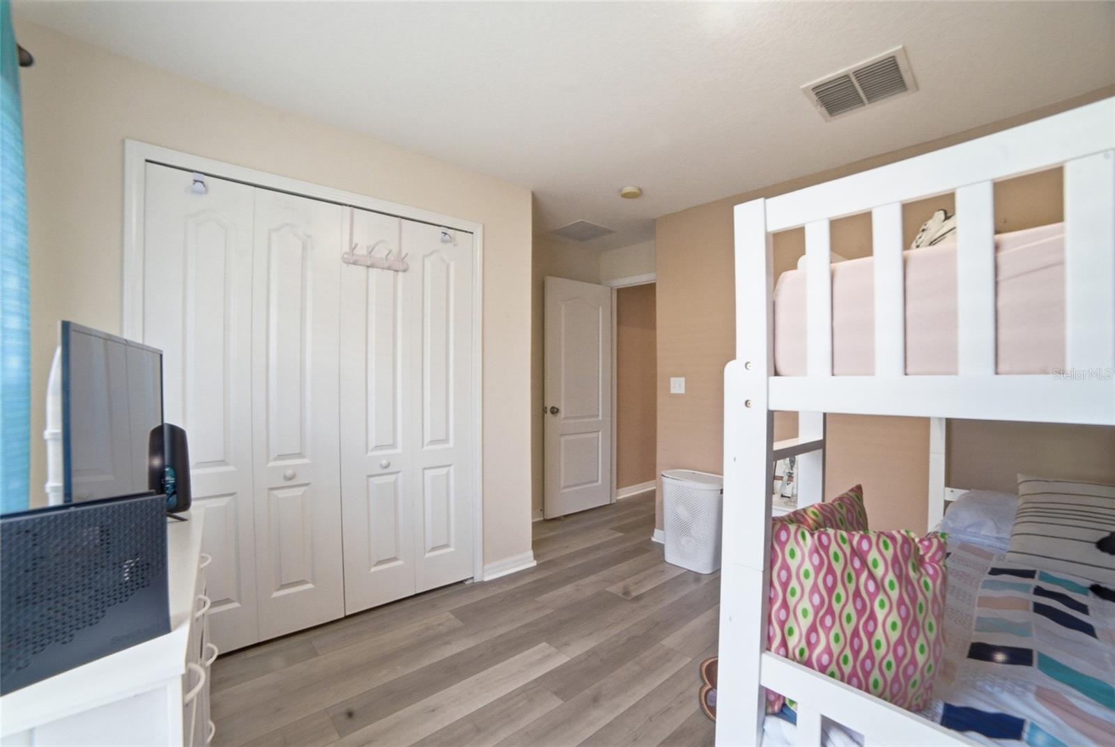 COBBLESTONE LANDING TWNHMS CONDO - Residential