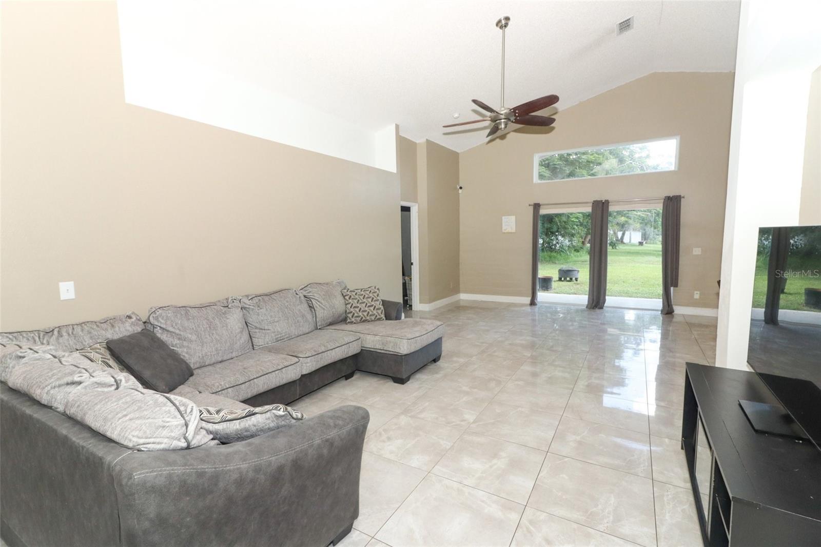 PEBBLE POINTE UNIT 02 - Residential