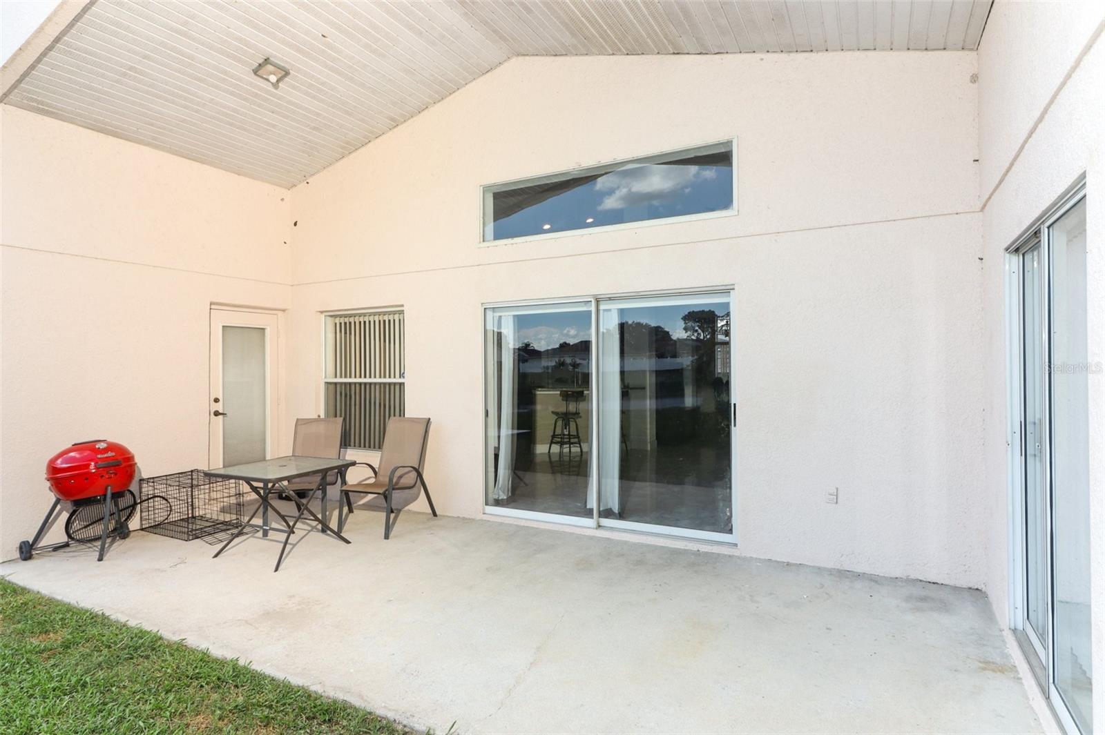 PEBBLE POINTE UNIT 02 - Residential