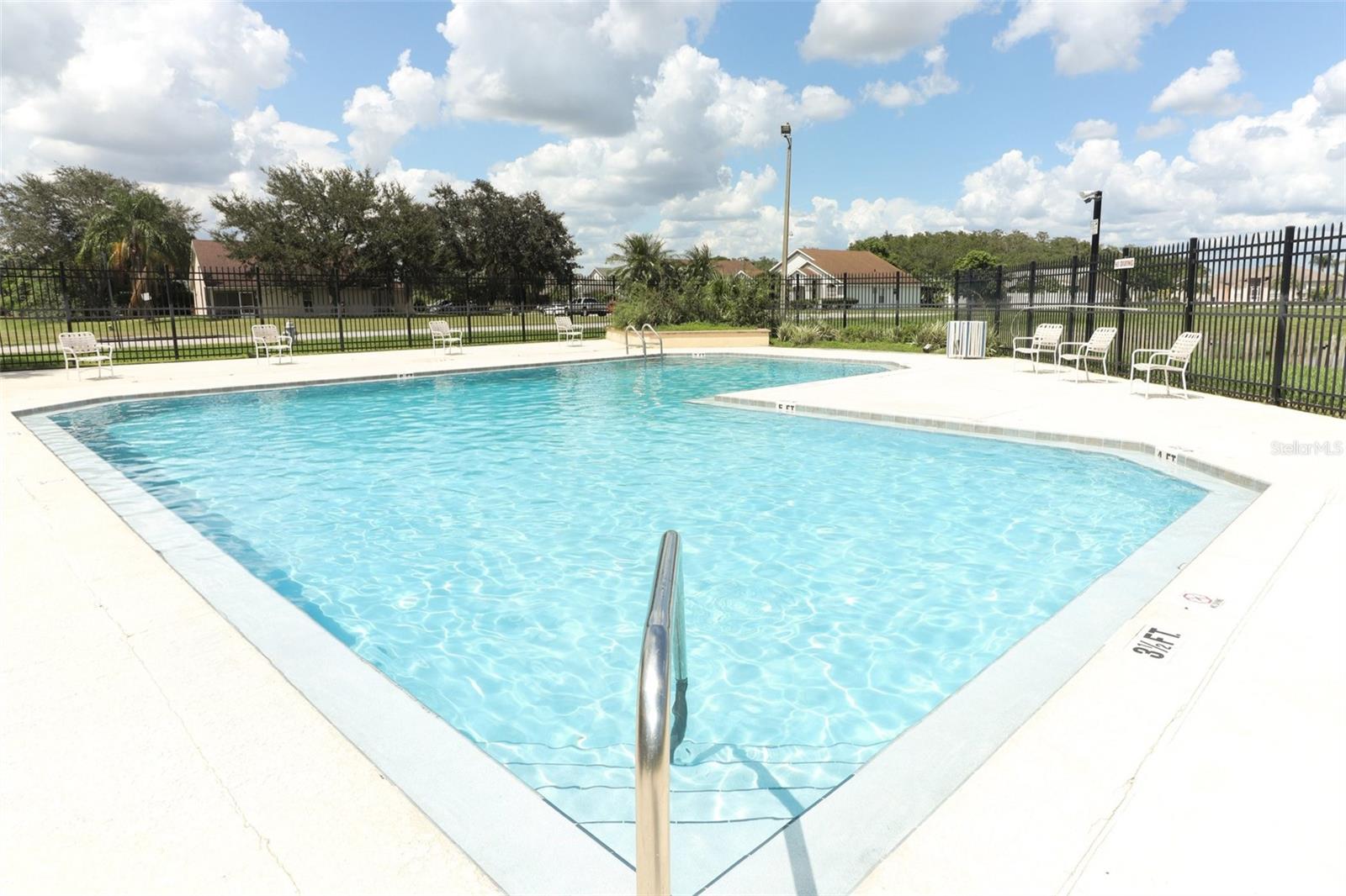 PEBBLE POINTE UNIT 02 - Residential