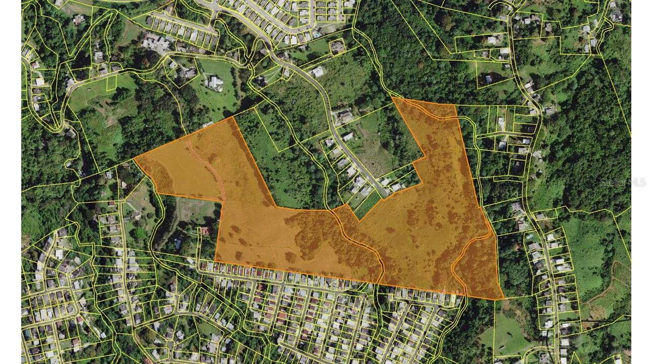 20-Acre Farm for Sale – Urb. Praderas, Morovis!
Located in a fully urbanized area, just one mile from Morovis Plaza Shopping Center. Ideal for residential development, agricultural use, or an ecotourism project.
Morovis stands out for its steady growth, natural beauty, and welcoming community. Its proximity to Dorado and solid infrastructure make it an excellent investment opportunity.
Don’t miss this unique chance to invest in one of the most promising towns on the island.
