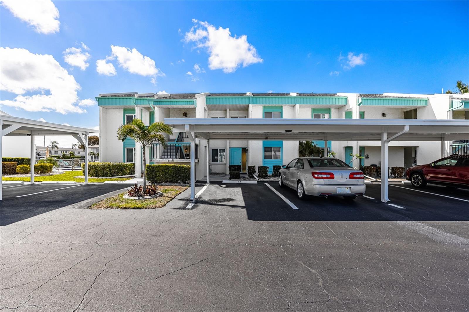 HARBOUR CASTLE CONDO - Residential