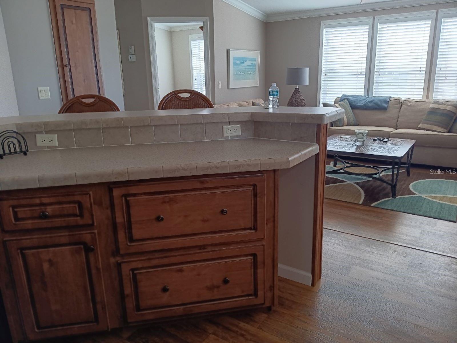 COUNTRY CLUB ESTATES - Residential