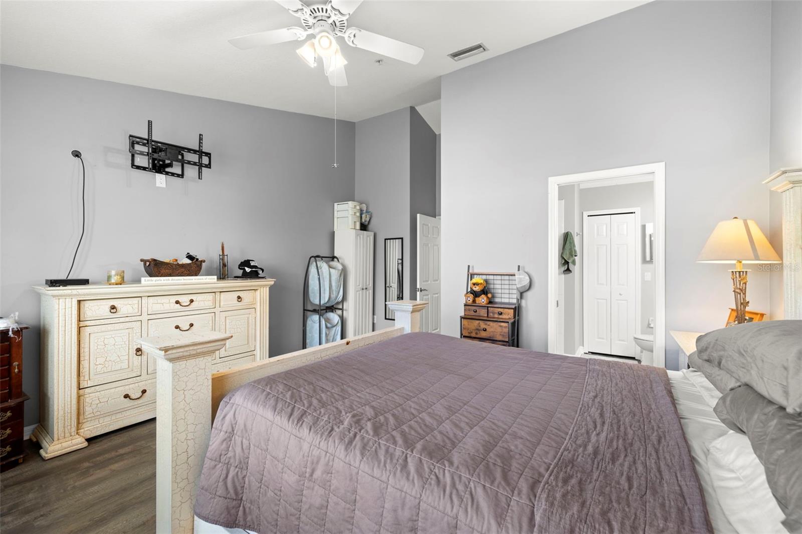 11231 KAPOK GRAND CIRCLE