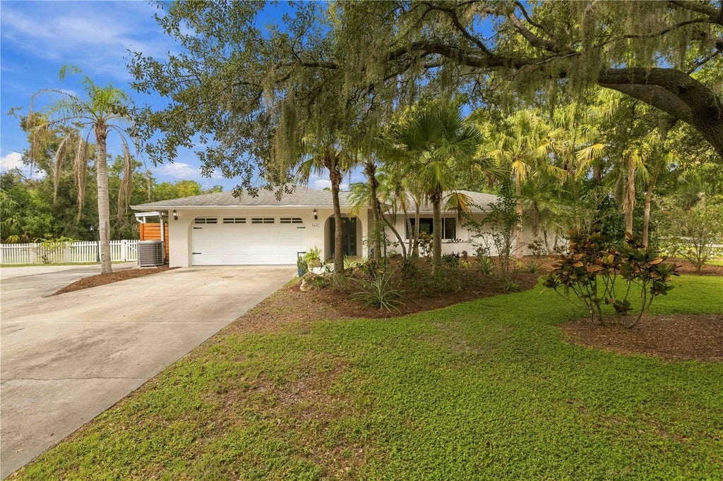 Photo of Sarasota, FL 34240 (MLS # A4708708)