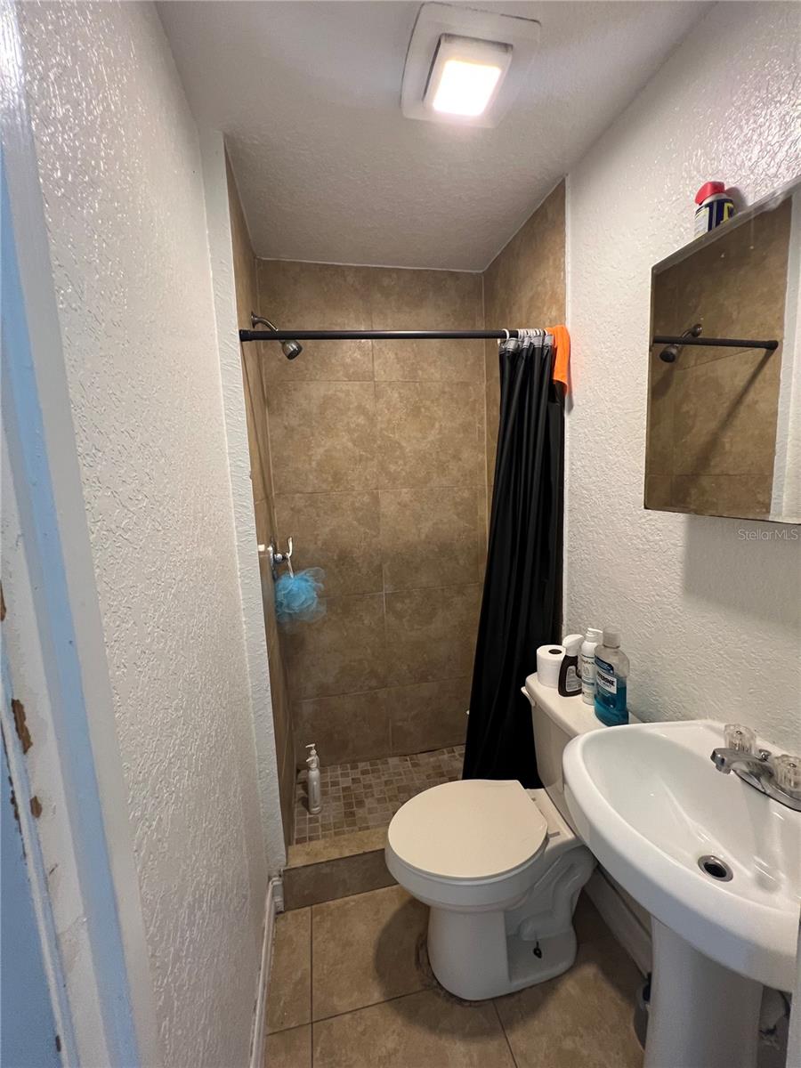 WINSTON PARK UNIT 3 - Residential Income