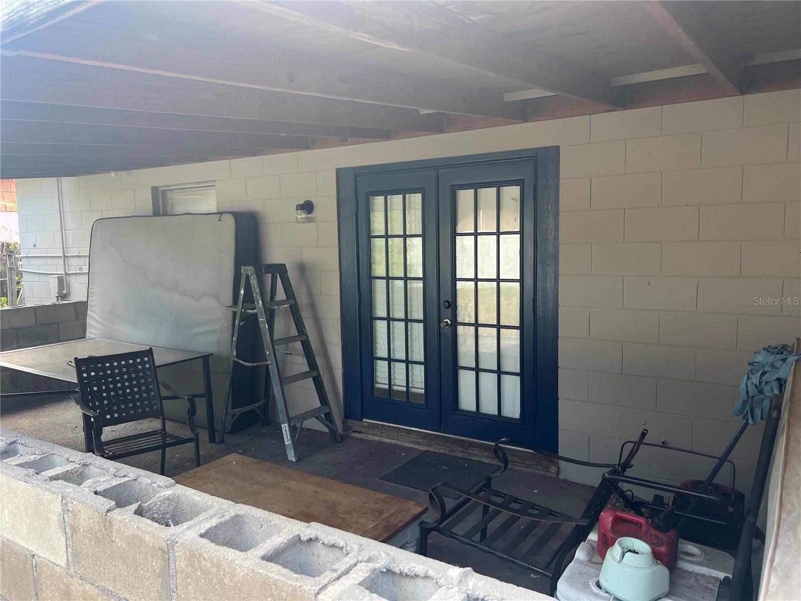 WINSTON PARK UNIT 3 - Residential Income