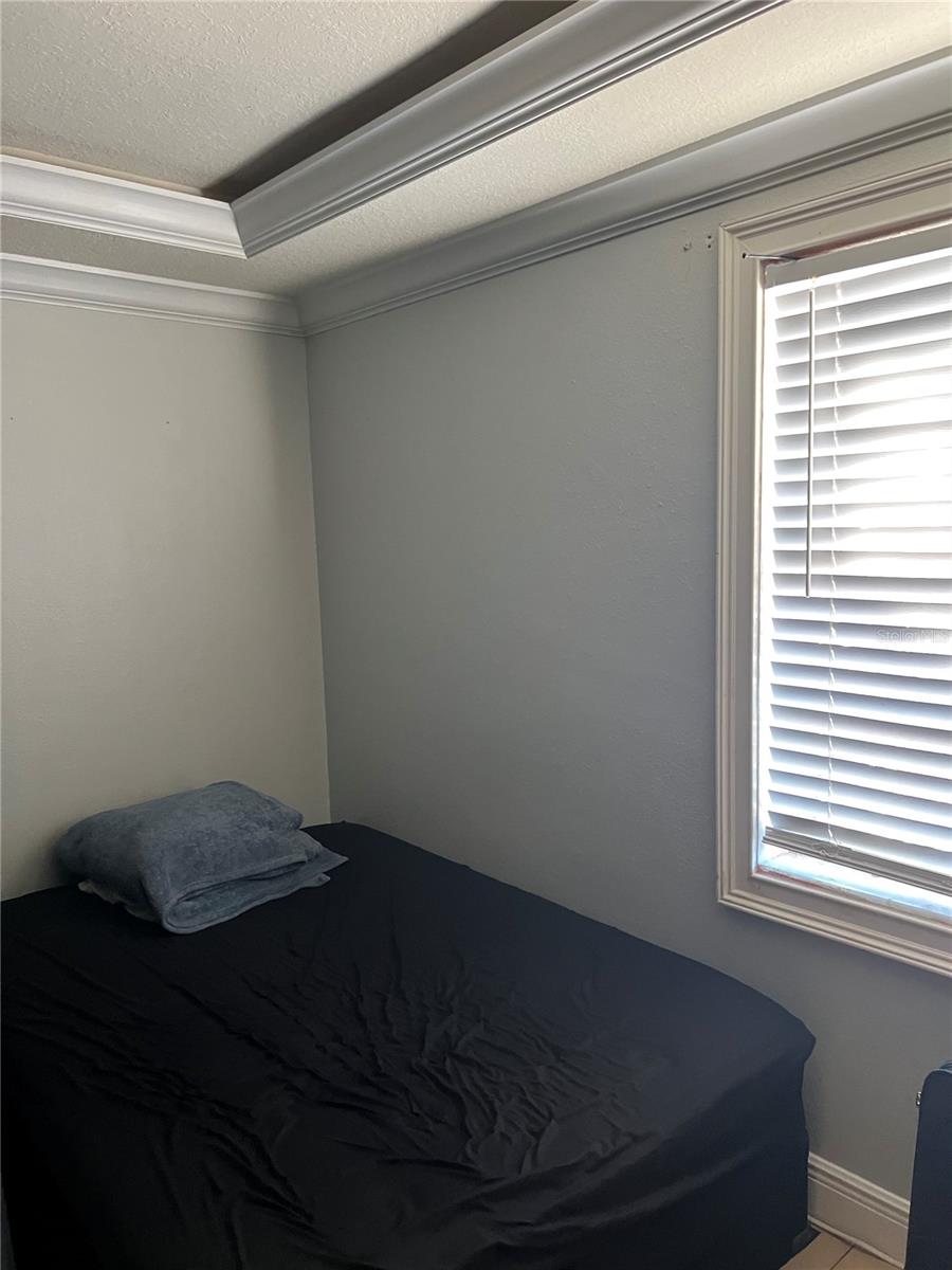 WINSTON PARK UNIT 3 - Residential Income