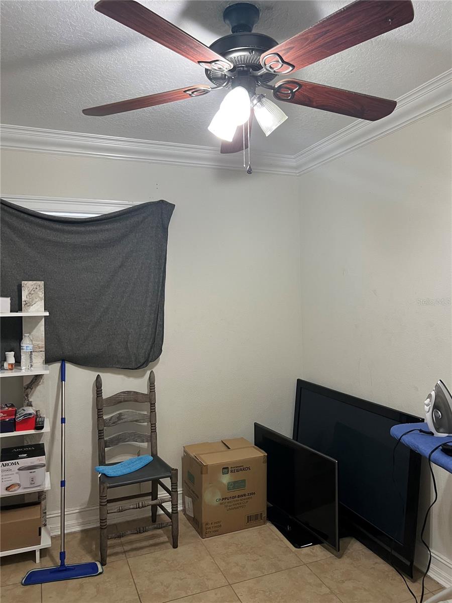 WINSTON PARK UNIT 3 - Residential Income