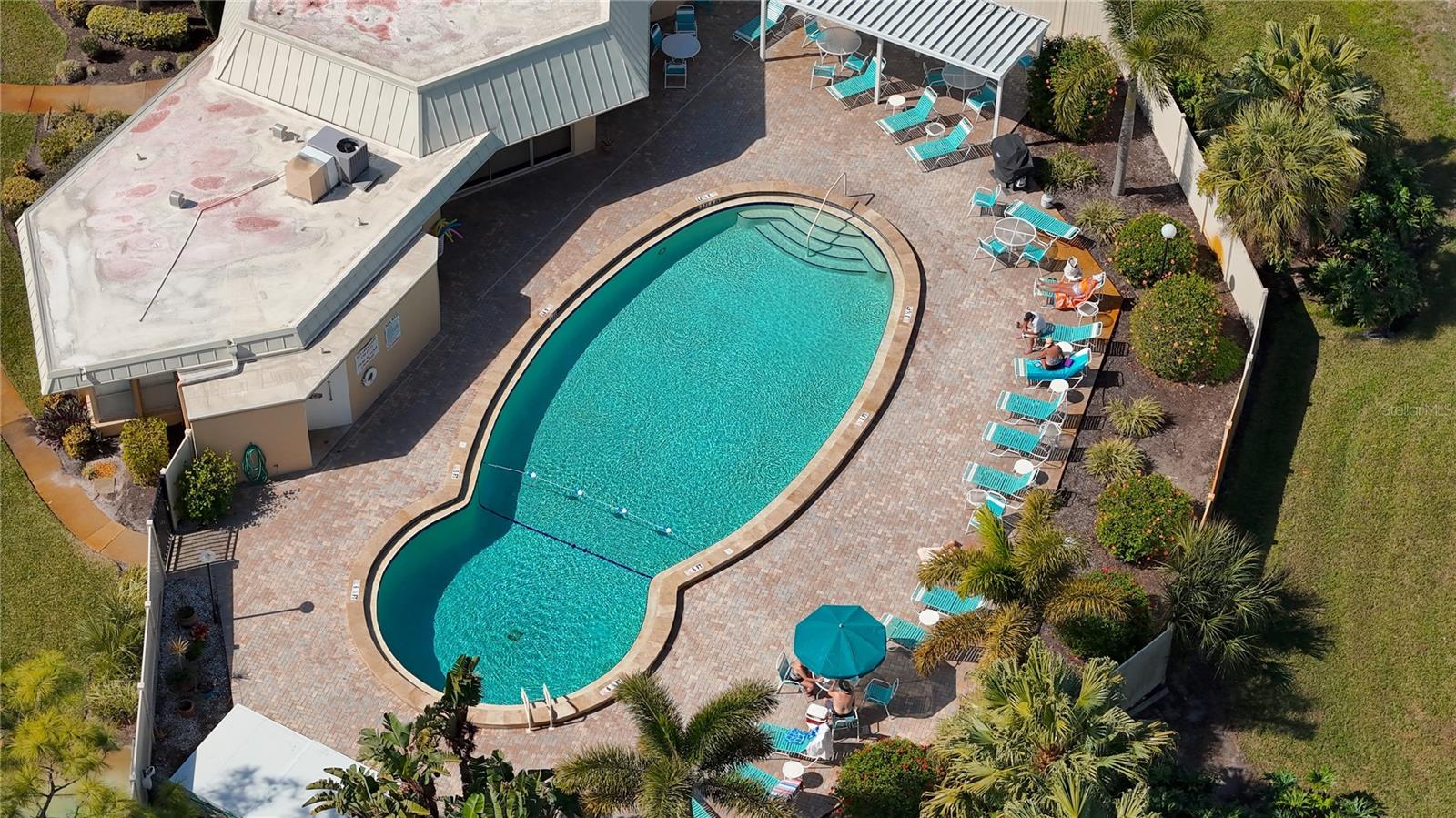 IRONWOOD FIFTEENTH CONDO - Residential