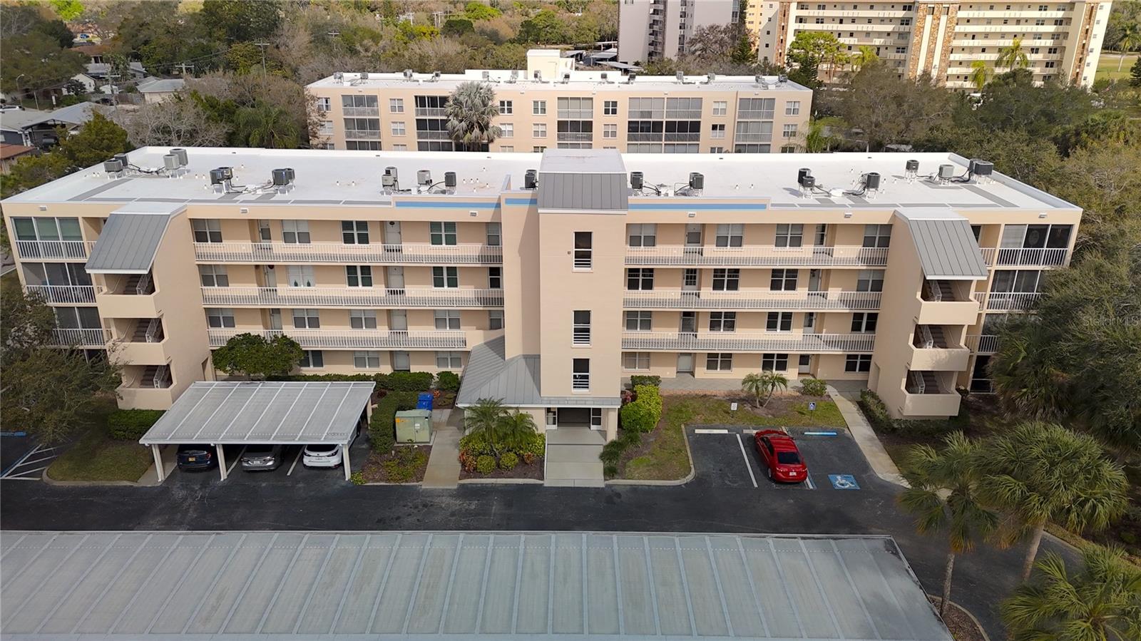 IRONWOOD FIFTEENTH CONDO - Residential