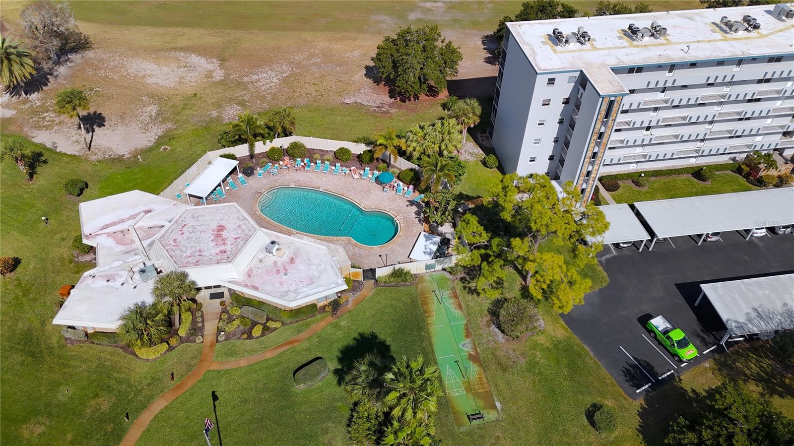 IRONWOOD FIFTEENTH CONDO - Residential