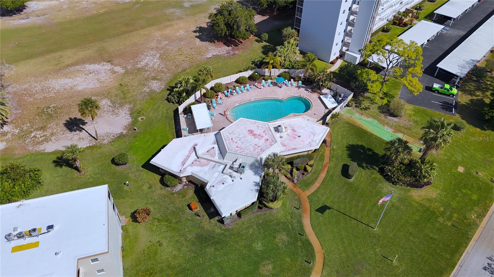 IRONWOOD FIFTEENTH CONDO - Residential