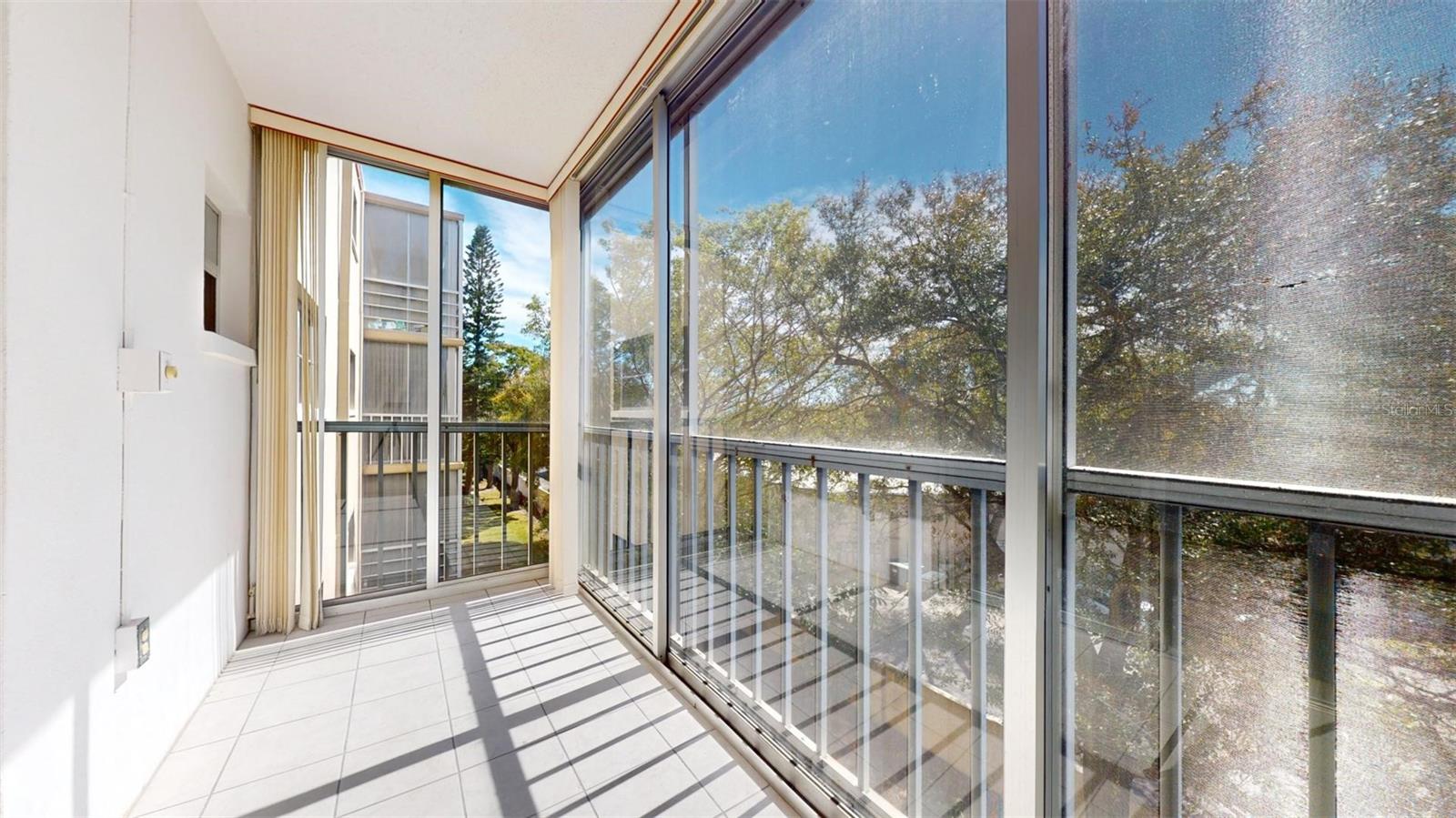 IRONWOOD FIFTEENTH CONDO - Residential