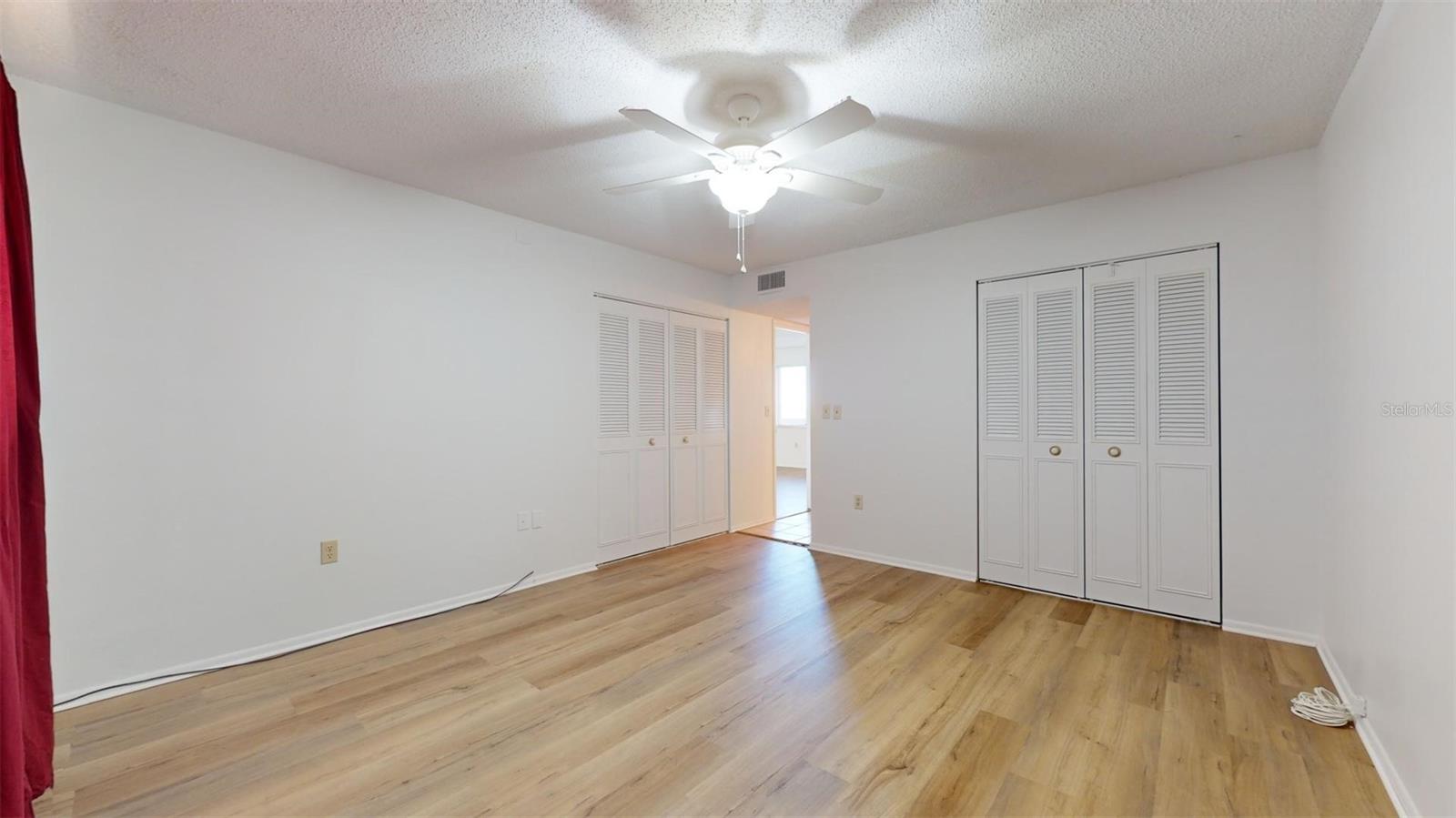 IRONWOOD FIFTEENTH CONDO - Residential