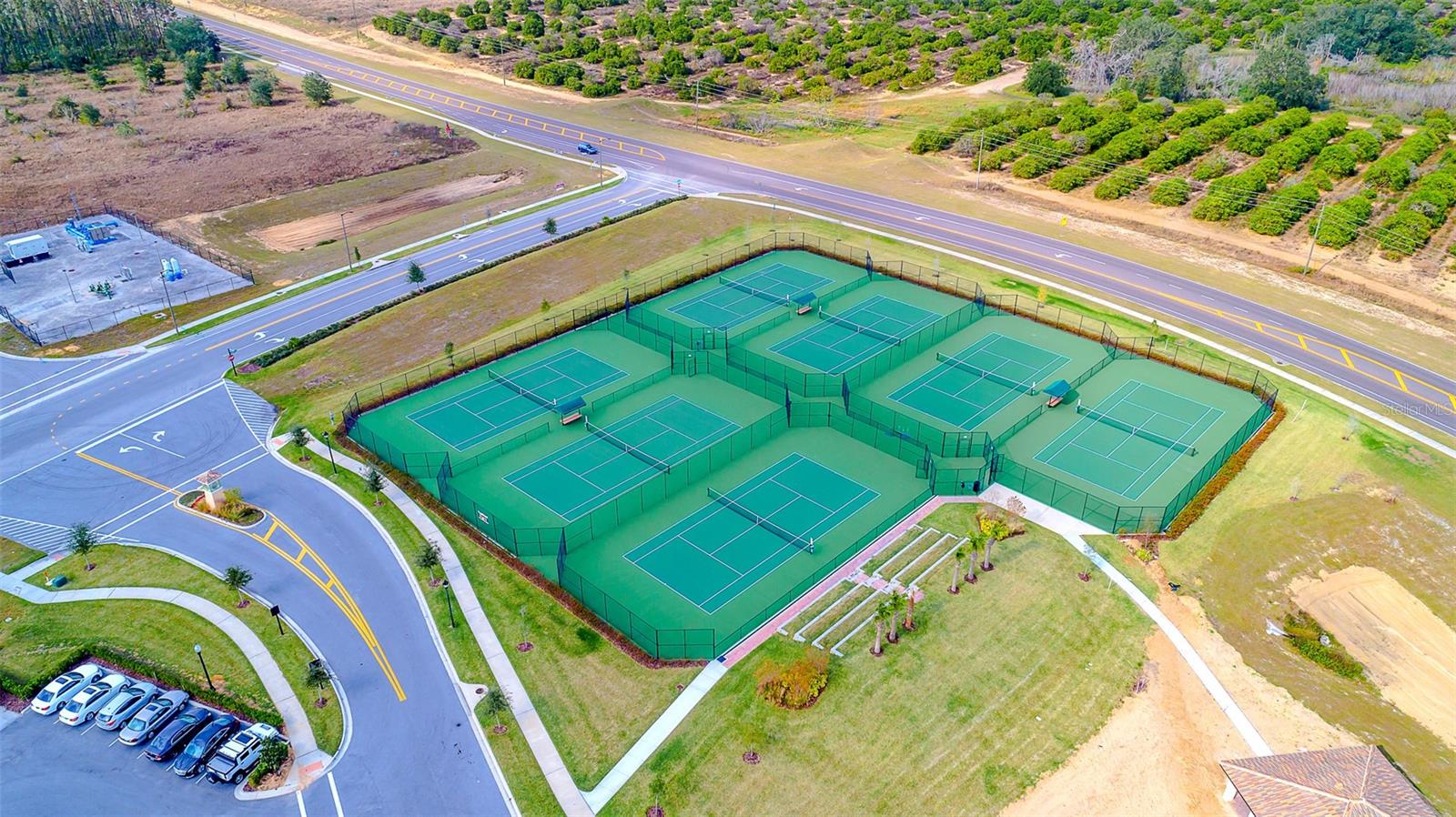 CHAMPIONS GATE - Residential