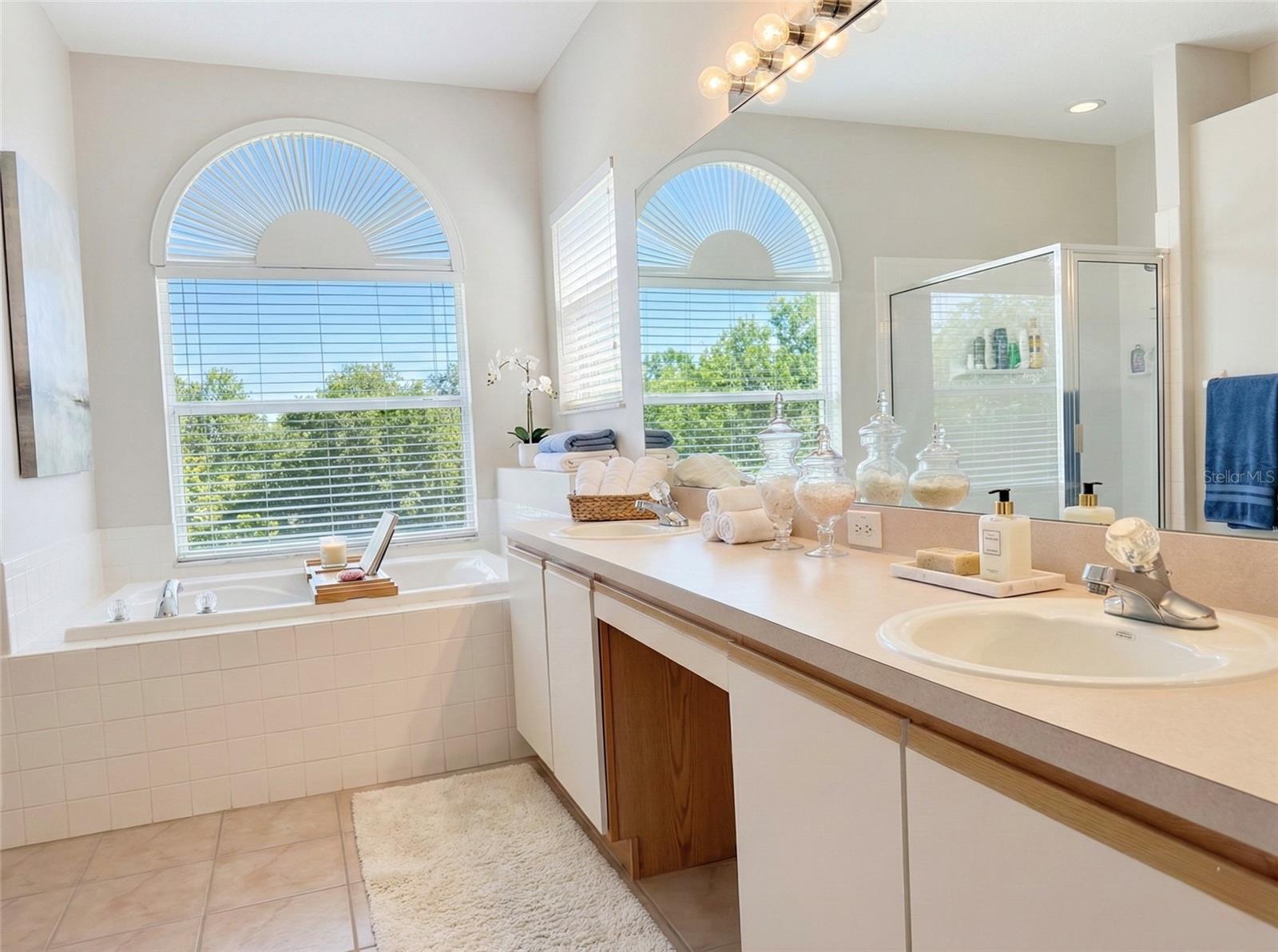 CLUBHOUSE ESTATES AT SUMMERFIE - Residential