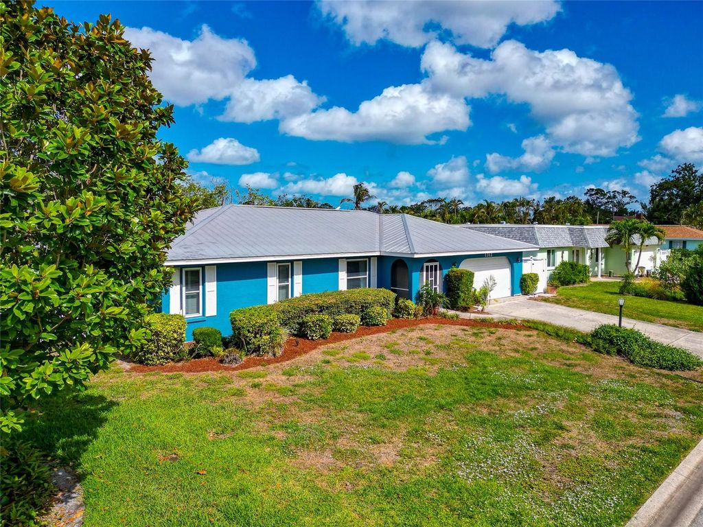 Photo of 1312 73rd Street NW, Bradenton, FL 34209 (MLS # A4653601)