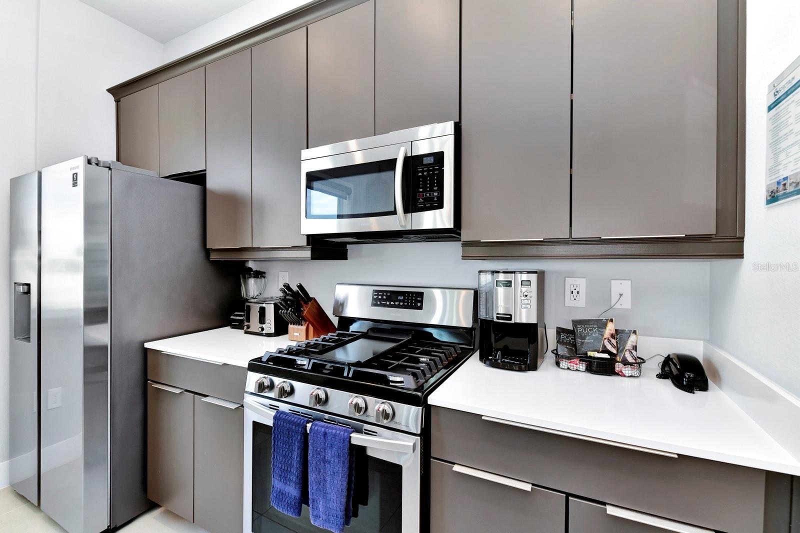 SPECTRUM/REUNION PH 3 - Residential