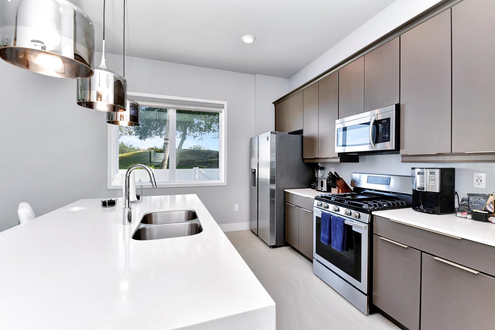 SPECTRUM/REUNION PH 3 - Residential