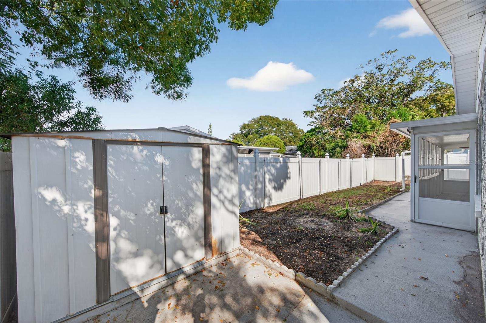 HILLANDALE - Residential