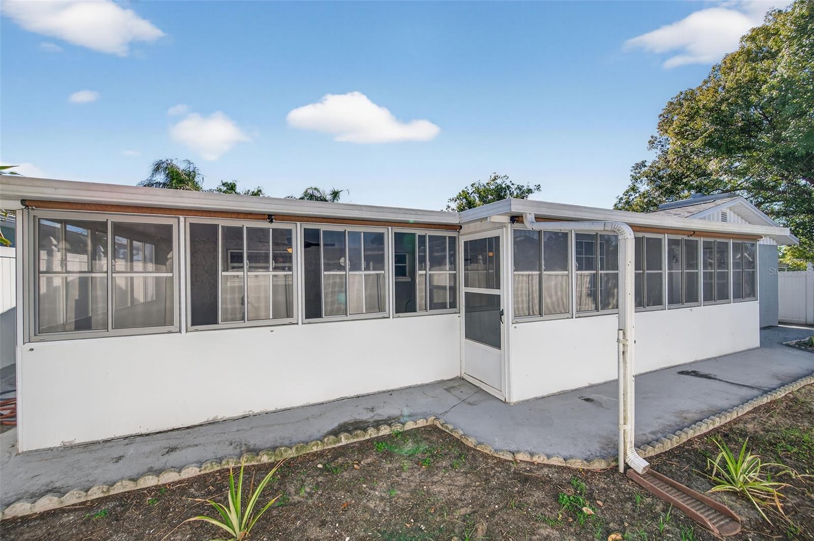 HILLANDALE - Residential