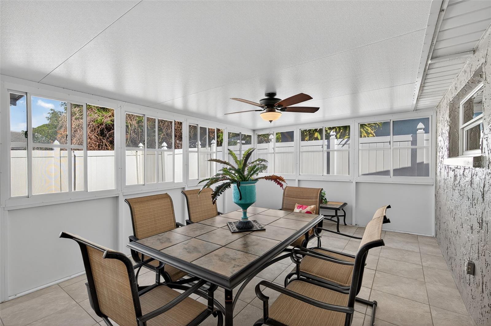 HILLANDALE - Residential