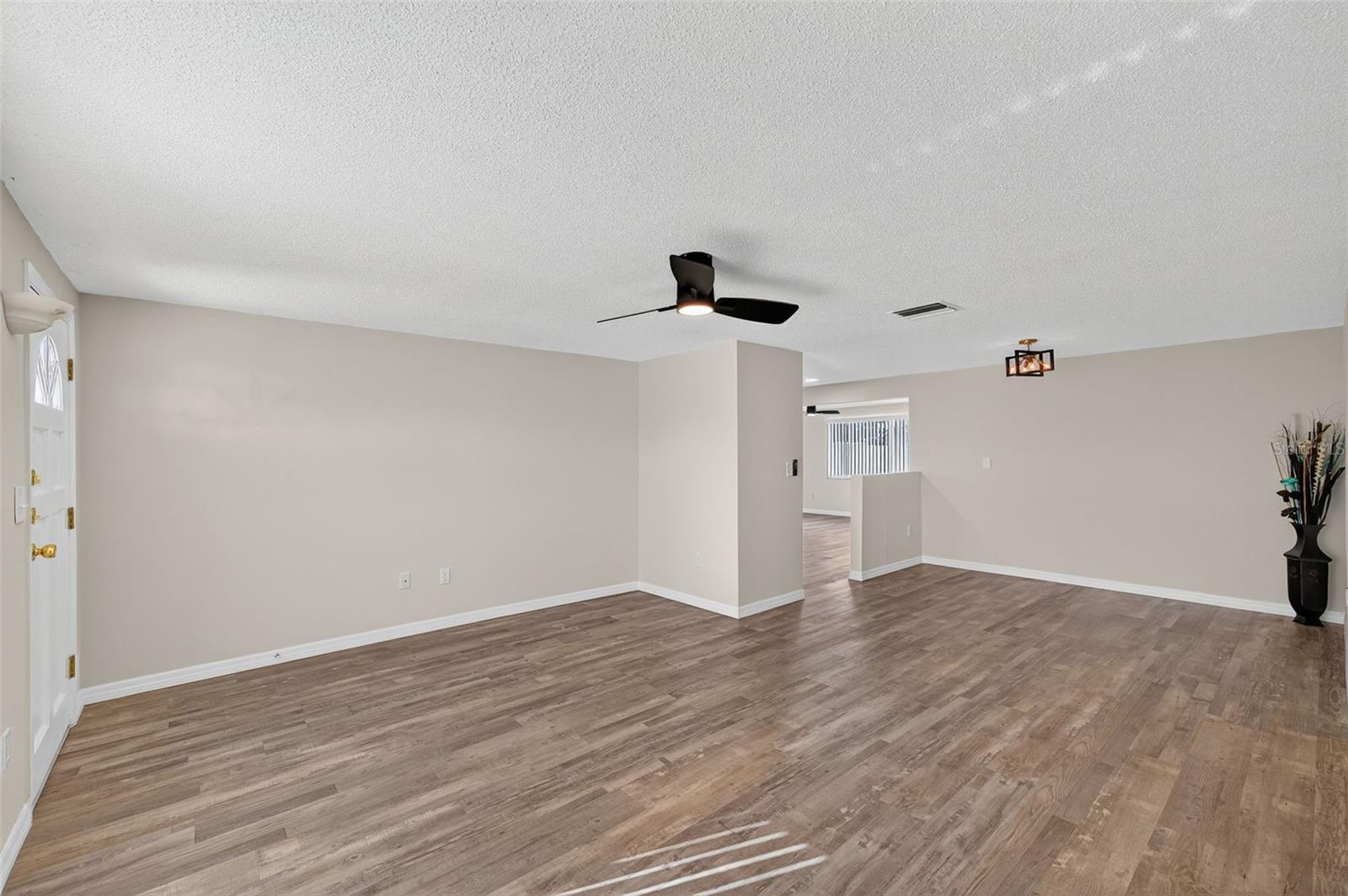 HILLANDALE - Residential