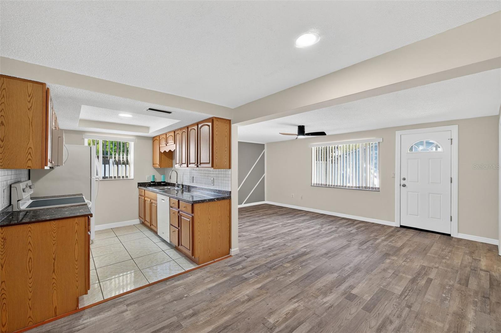 HILLANDALE - Residential