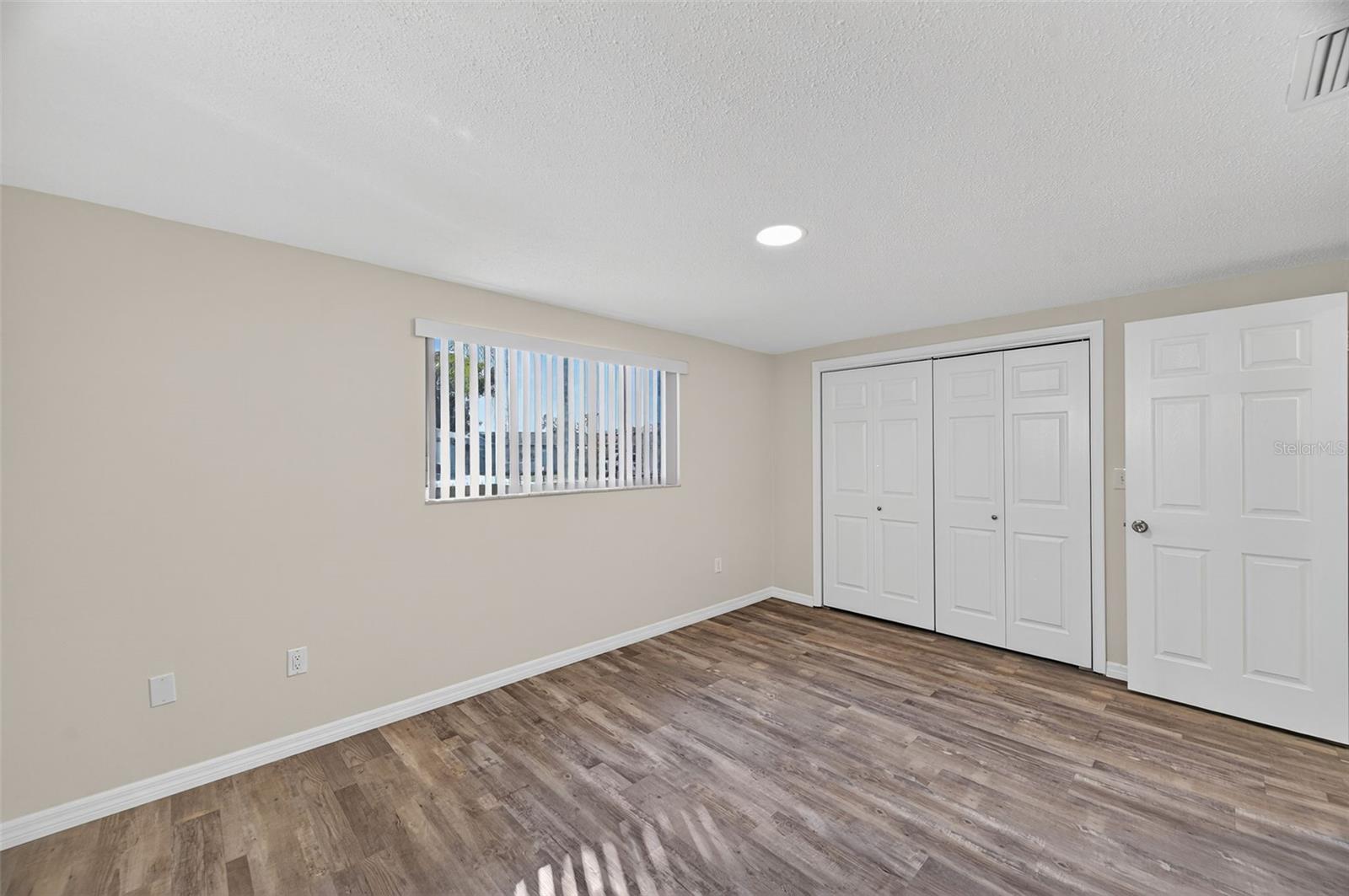 HILLANDALE - Residential