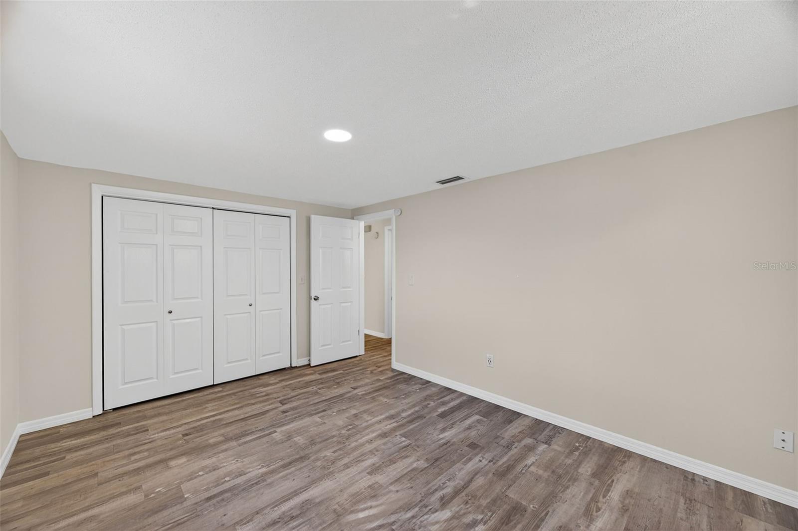 HILLANDALE - Residential