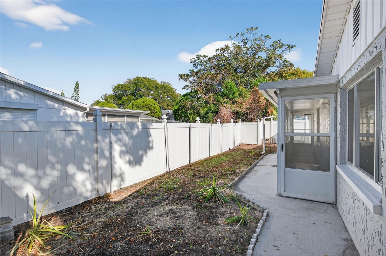 HILLANDALE - Residential