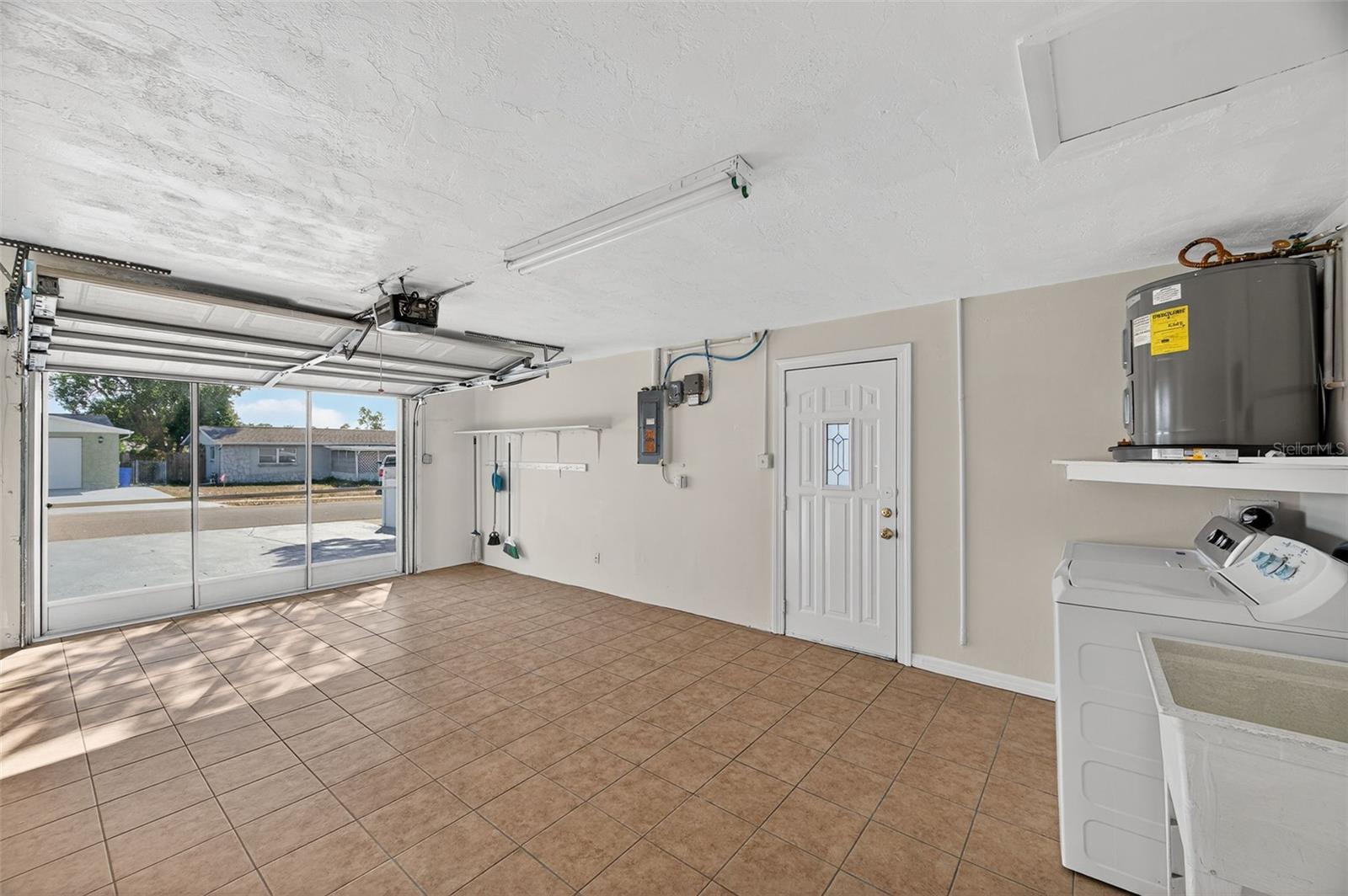 HILLANDALE - Residential