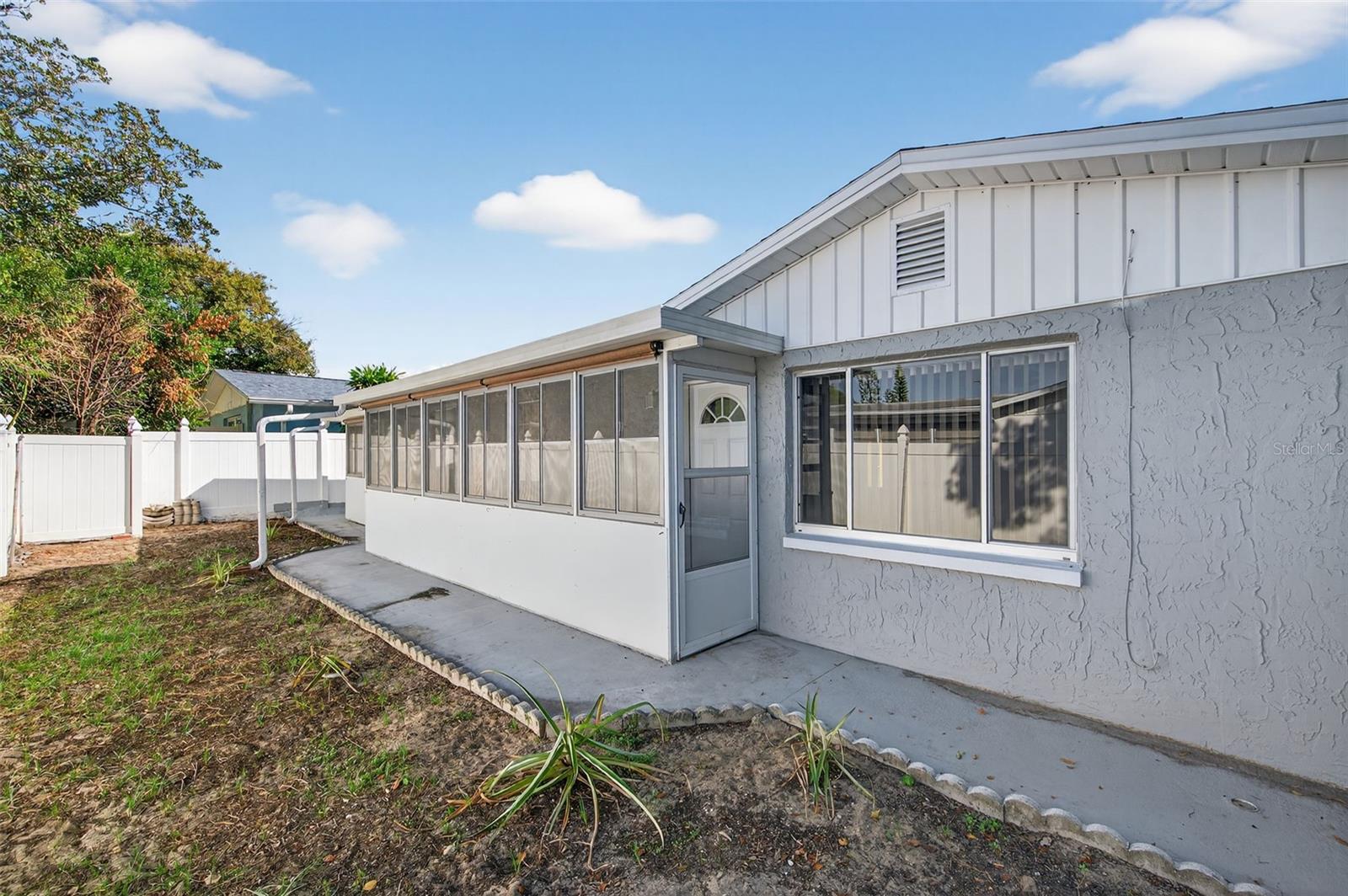 HILLANDALE - Residential