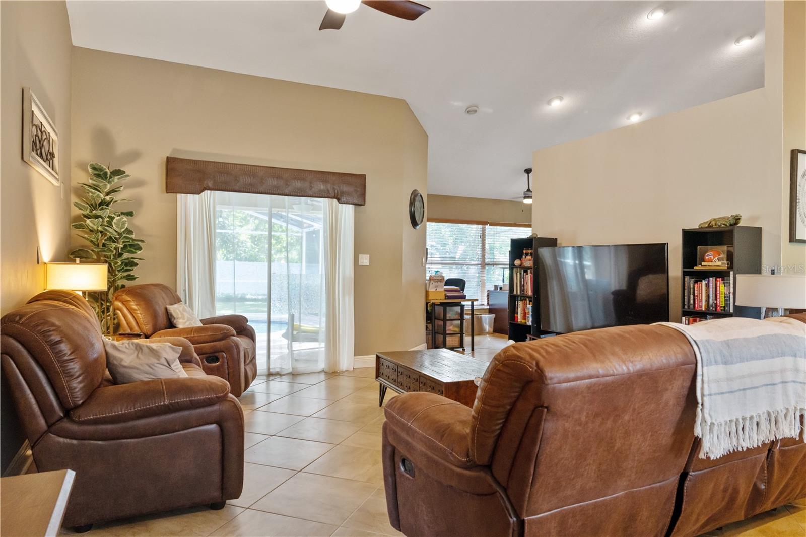 MINNEOLA LAKEWOOD RIDGE SUB - Residential