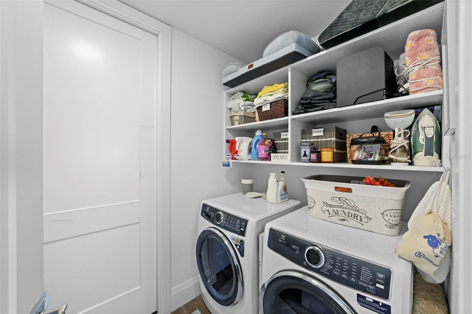 ALTURA BAYSHORE - Residential