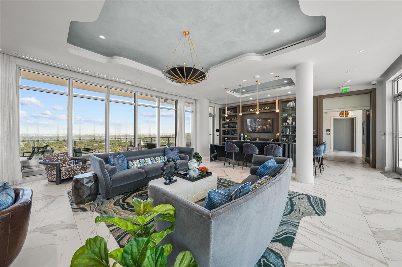 ALTURA BAYSHORE - Residential