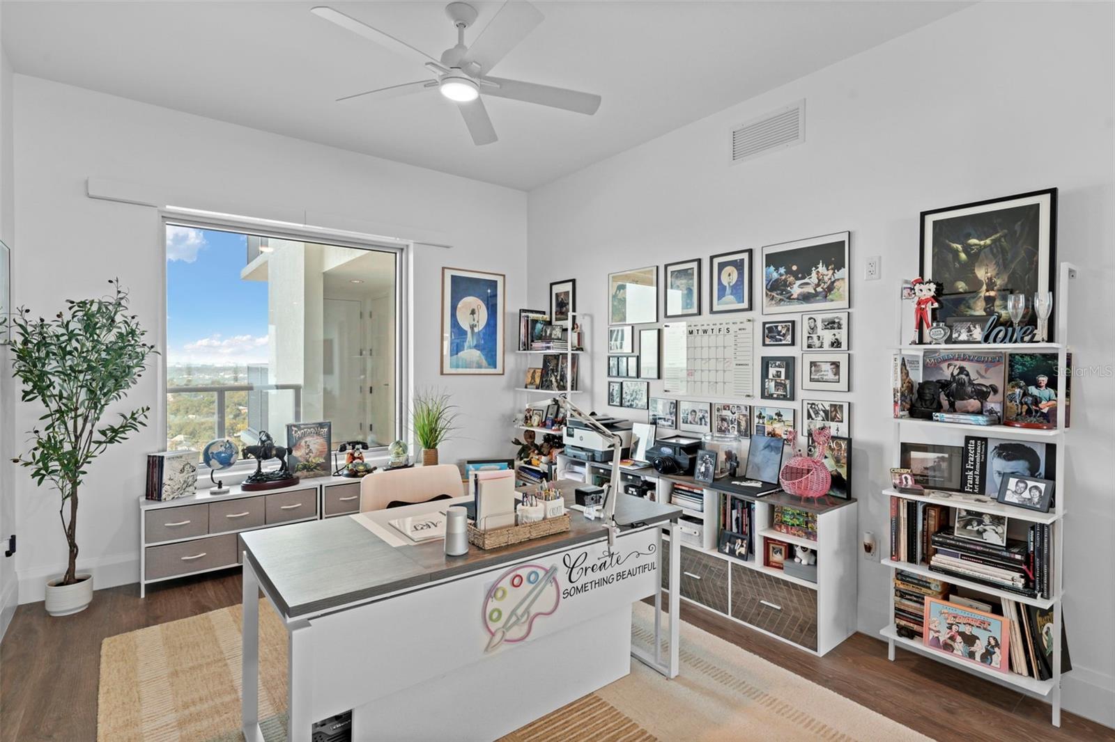 ALTURA BAYSHORE - Residential