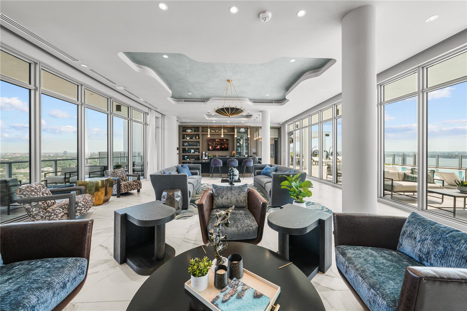 ALTURA BAYSHORE - Residential