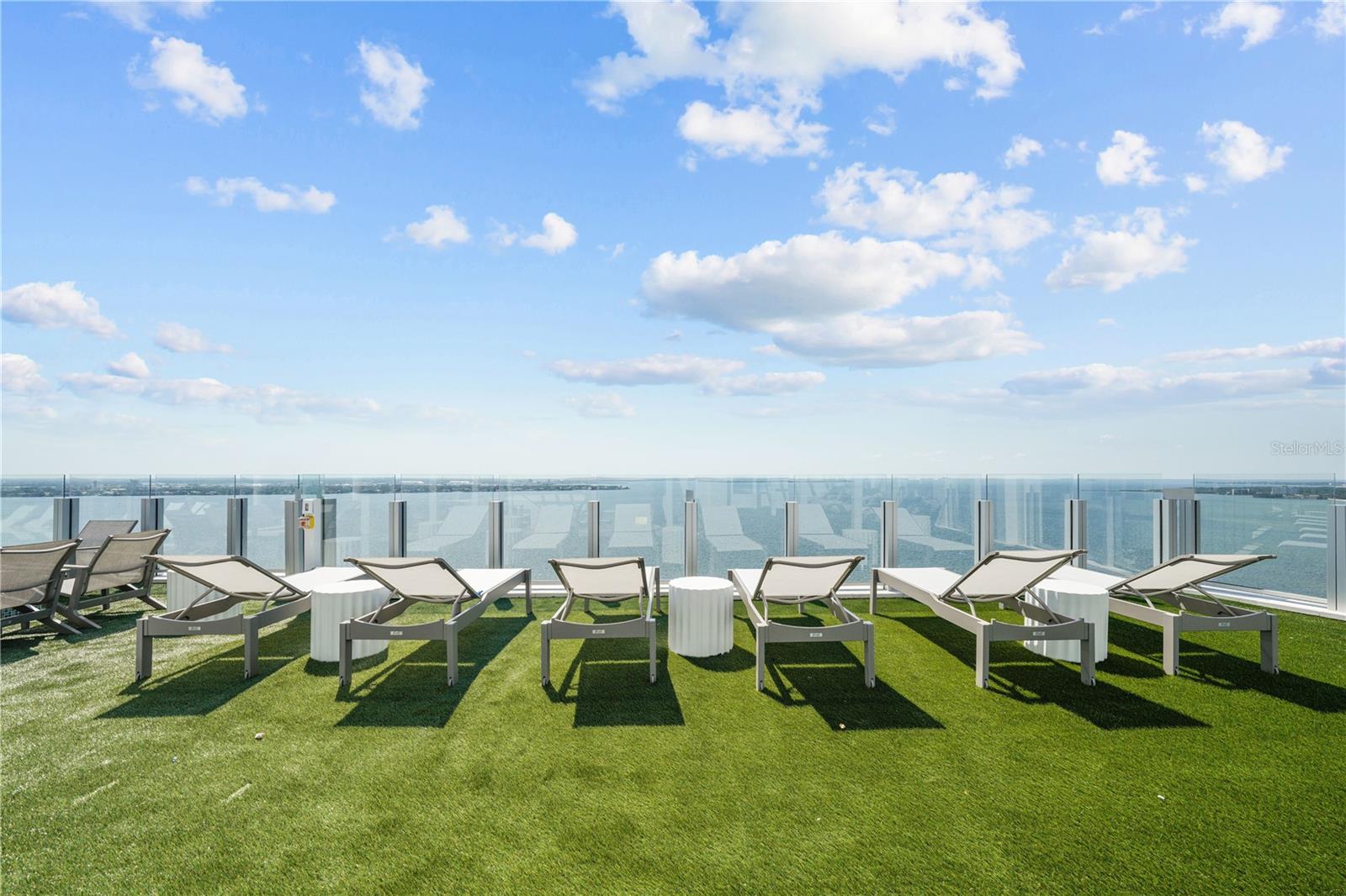 ALTURA BAYSHORE - Residential