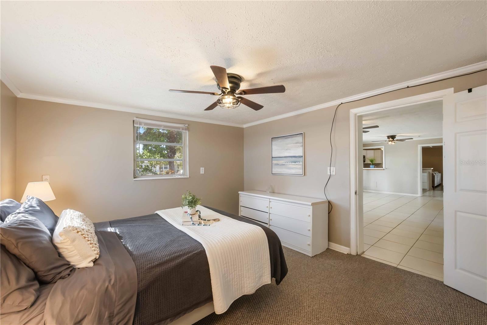 BEACH MANOR - Residential