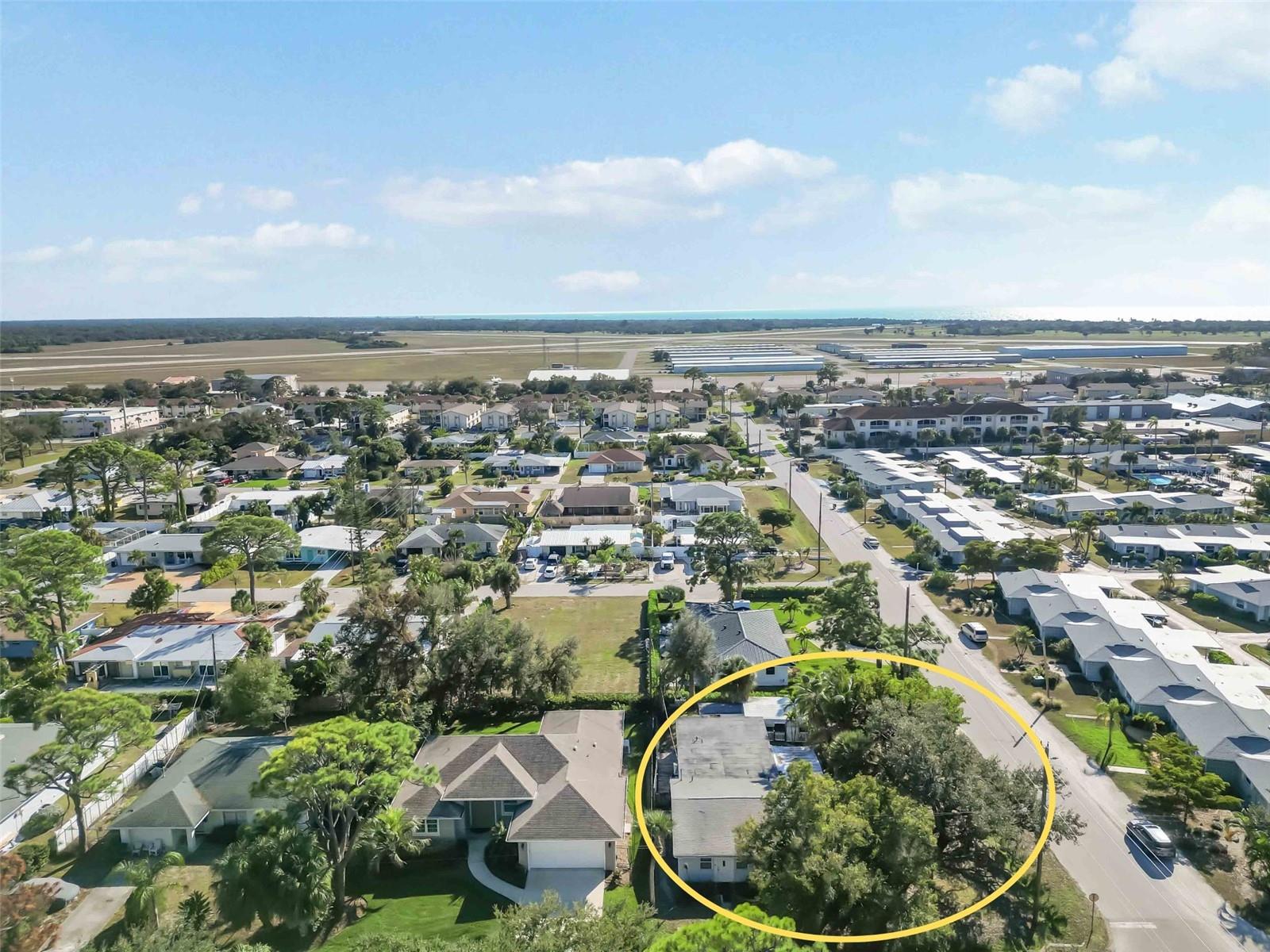 BEACH MANOR - Residential