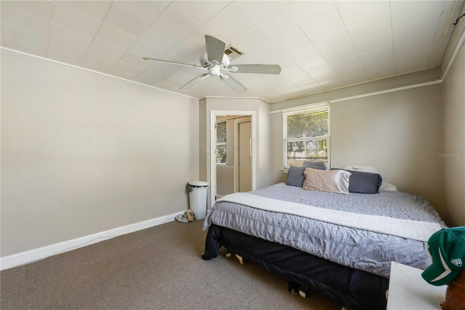 BEACH MANOR - Residential