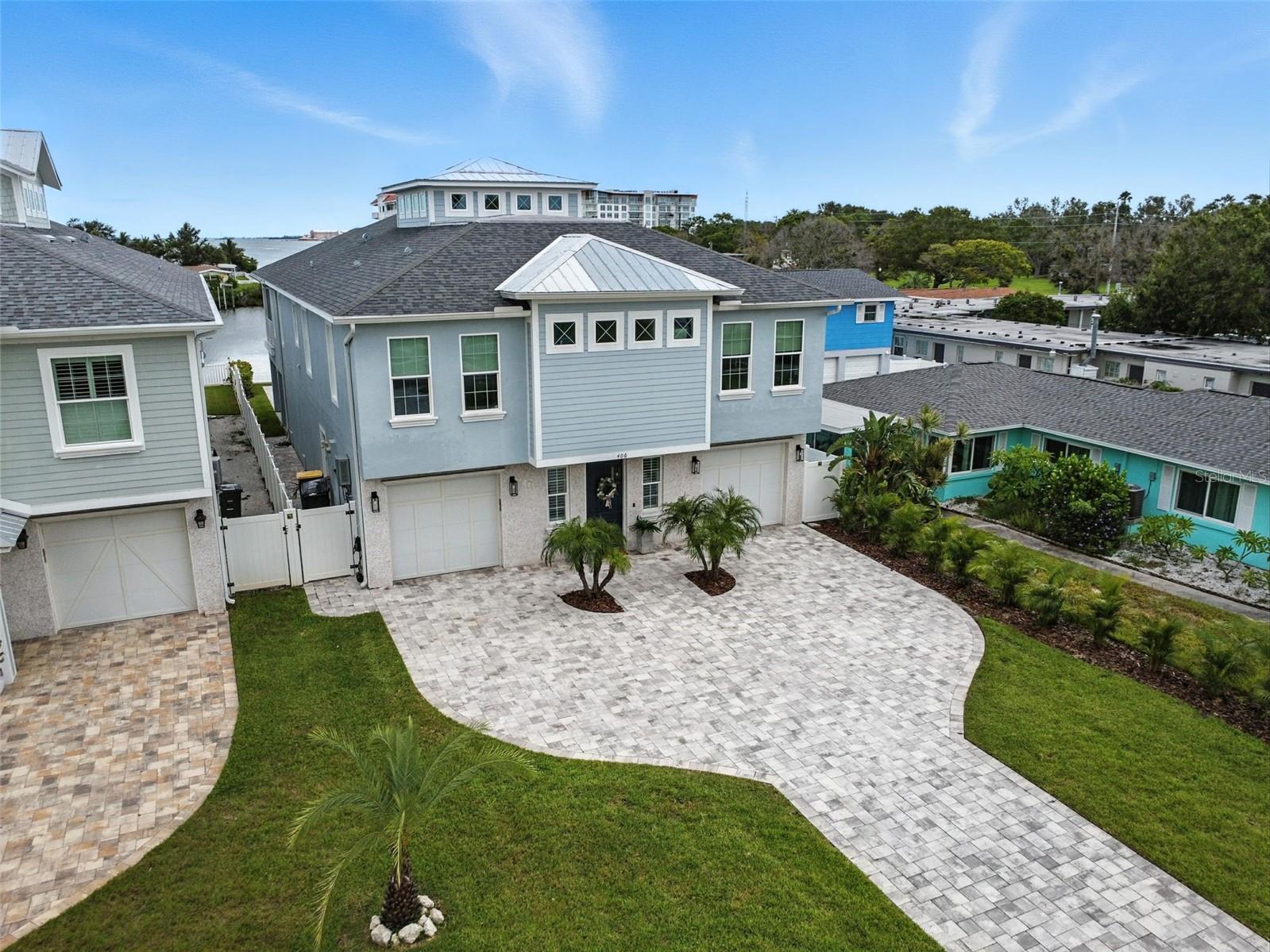 406 VENETIAN DRIVE