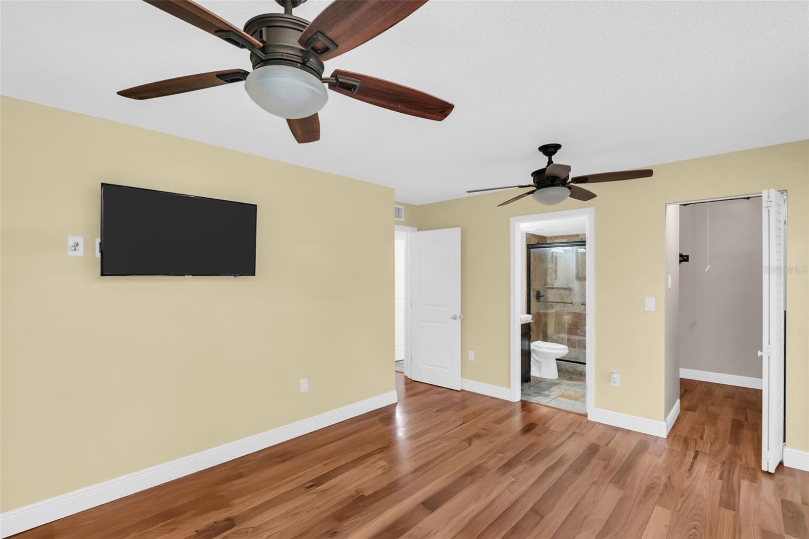 PINE RIDGE AT LAKE TARPON VILLAGE - Residential