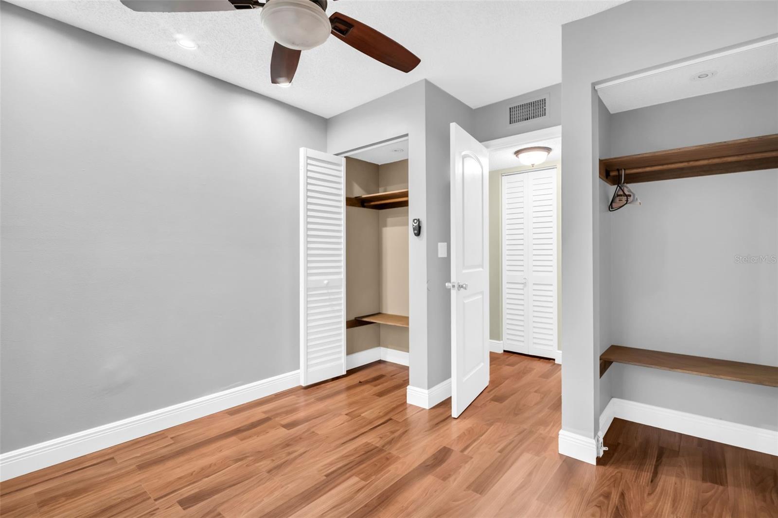 PINE RIDGE AT LAKE TARPON VILLAGE - Residential