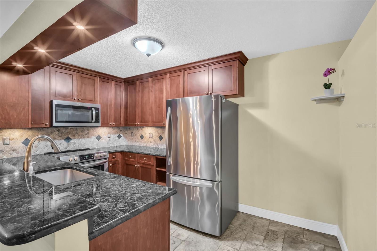 PINE RIDGE AT LAKE TARPON VILLAGE - Residential